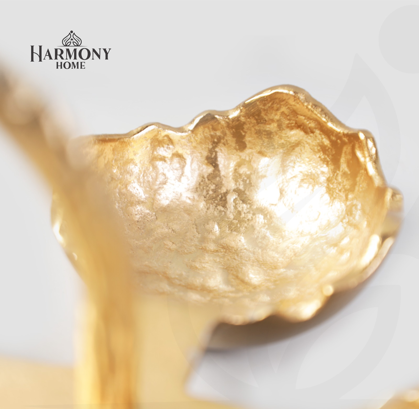 مضيفة 4 قطع